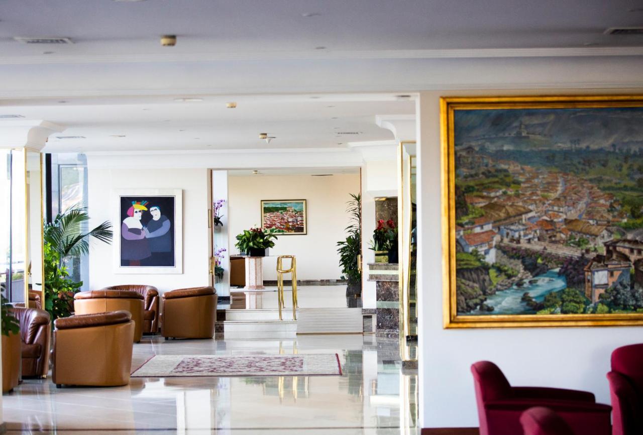 Hotel Miracorgo Vila Real Ngoại thất bức ảnh